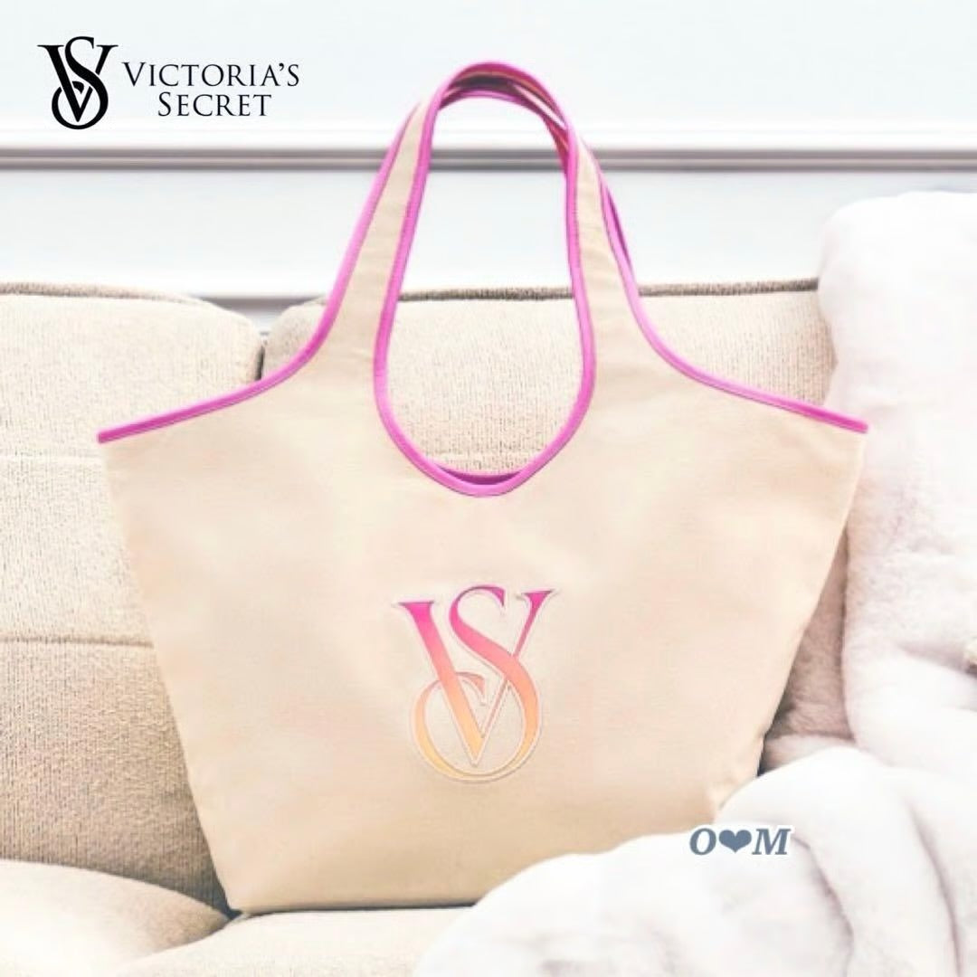Bolsa Tote Bag Espaciosa de material super fuerte y con forro interior by Victoria's Secret