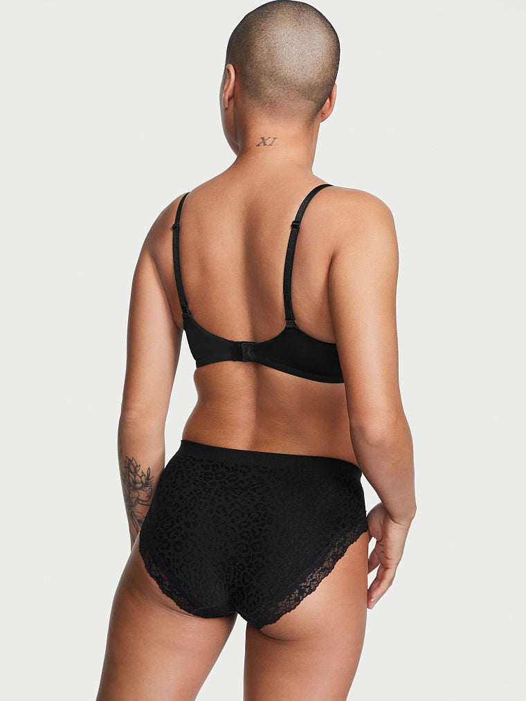 Panty de algodón elástico, con encaje en pierna alta Victoria´S Secret.