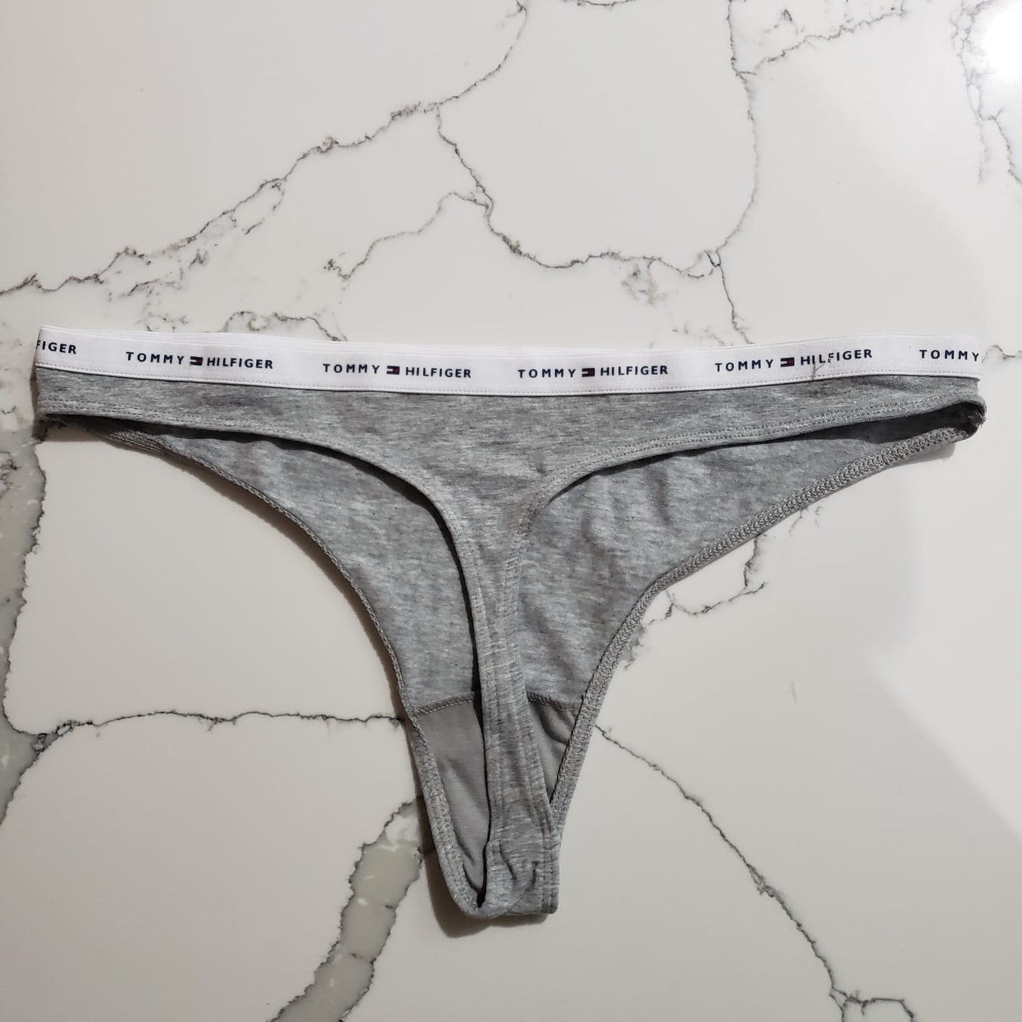 Tommy Hilfiger tanga de algodón