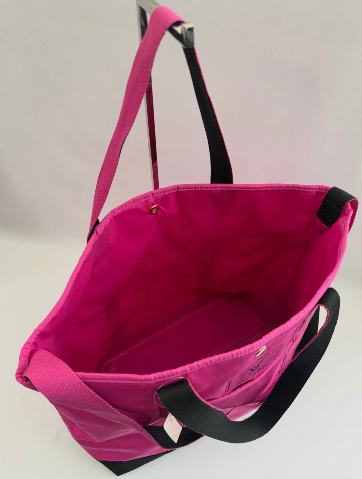 Bolsa de Playa Grande Impermeable con Forro Interno by Victoria's Secret (Copia)