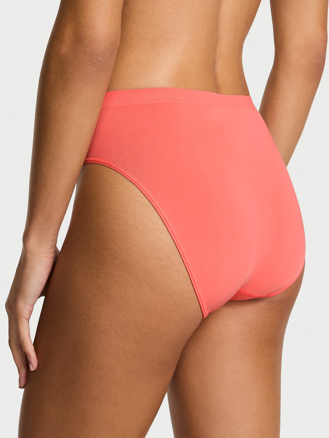 Panty de microfibra elástica suave, pierna alta,  tipo bikini by Victoria's Secret