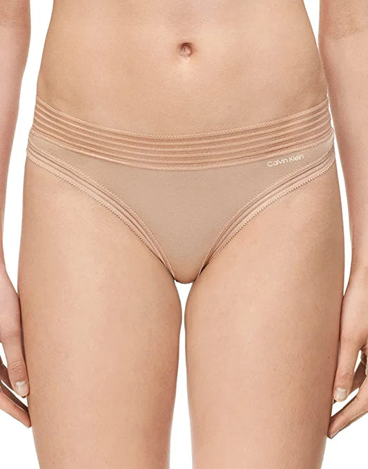 Calvin Klein Tanga con encaje en la cintura